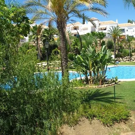 Los Senoros Tropical Paradise *